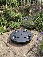 luxury-25kg-parasol-base-with-wheels-03